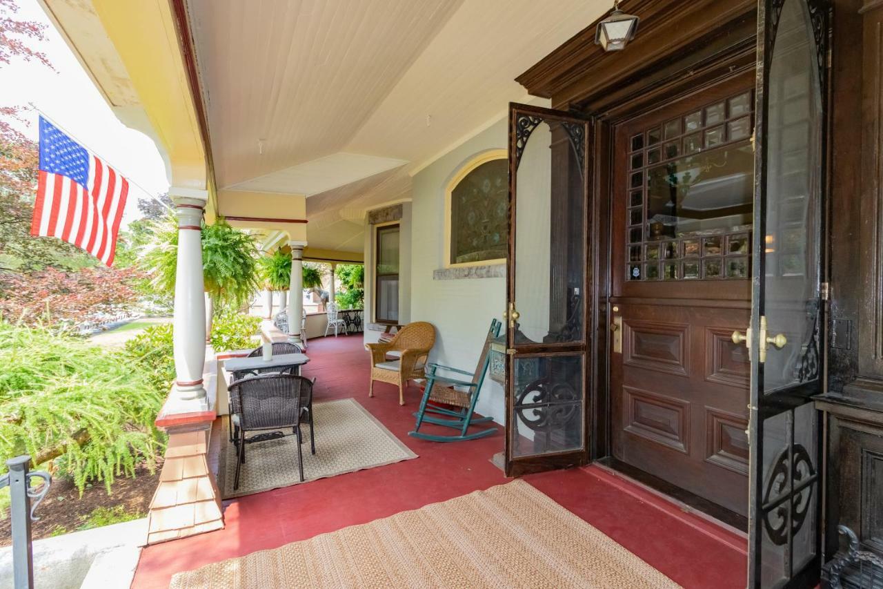 ساراتوغا سبرينغس، نيويورك Saratoga Dreams Bed And Breakfast المظهر الخارجي الصورة