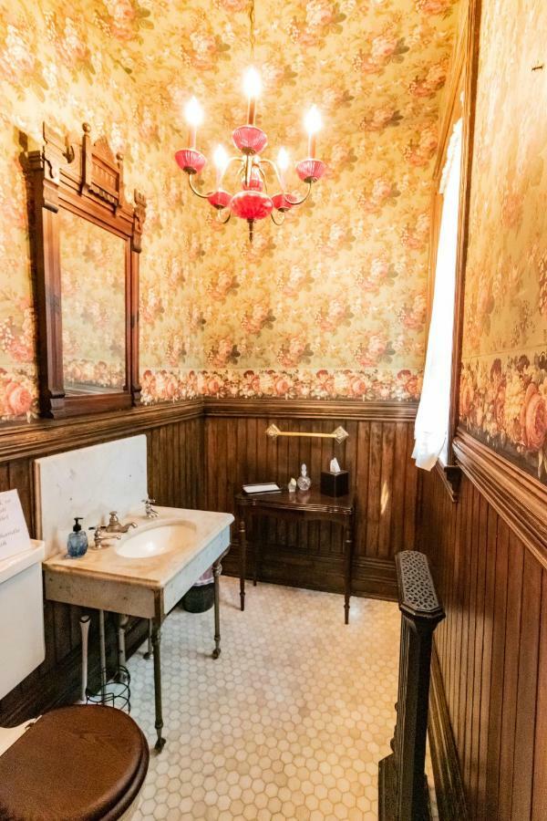 ساراتوغا سبرينغس، نيويورك Saratoga Dreams Bed And Breakfast المظهر الخارجي الصورة