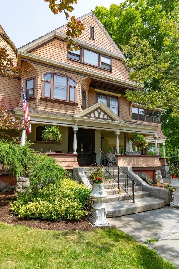 ساراتوغا سبرينغس، نيويورك Saratoga Dreams Bed And Breakfast المظهر الخارجي الصورة